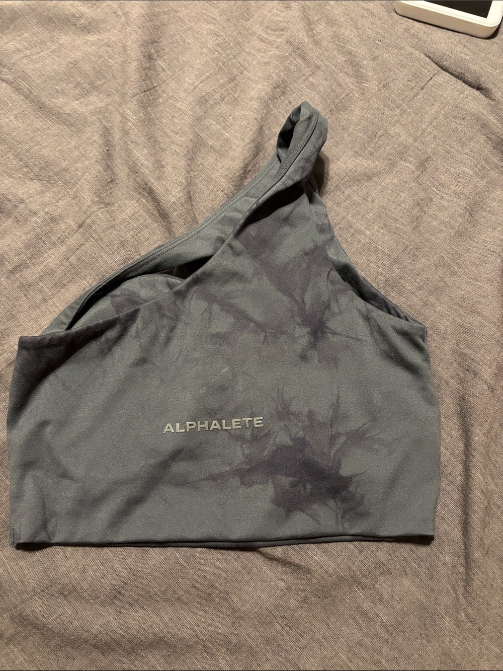 Alphalete sports bra